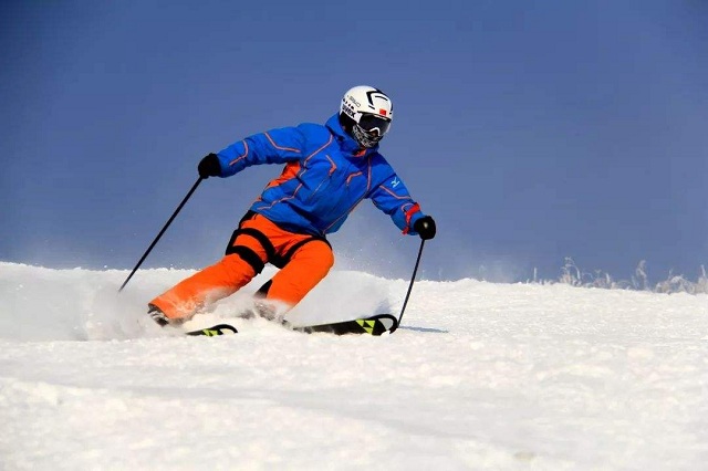 滑雪1.jpg